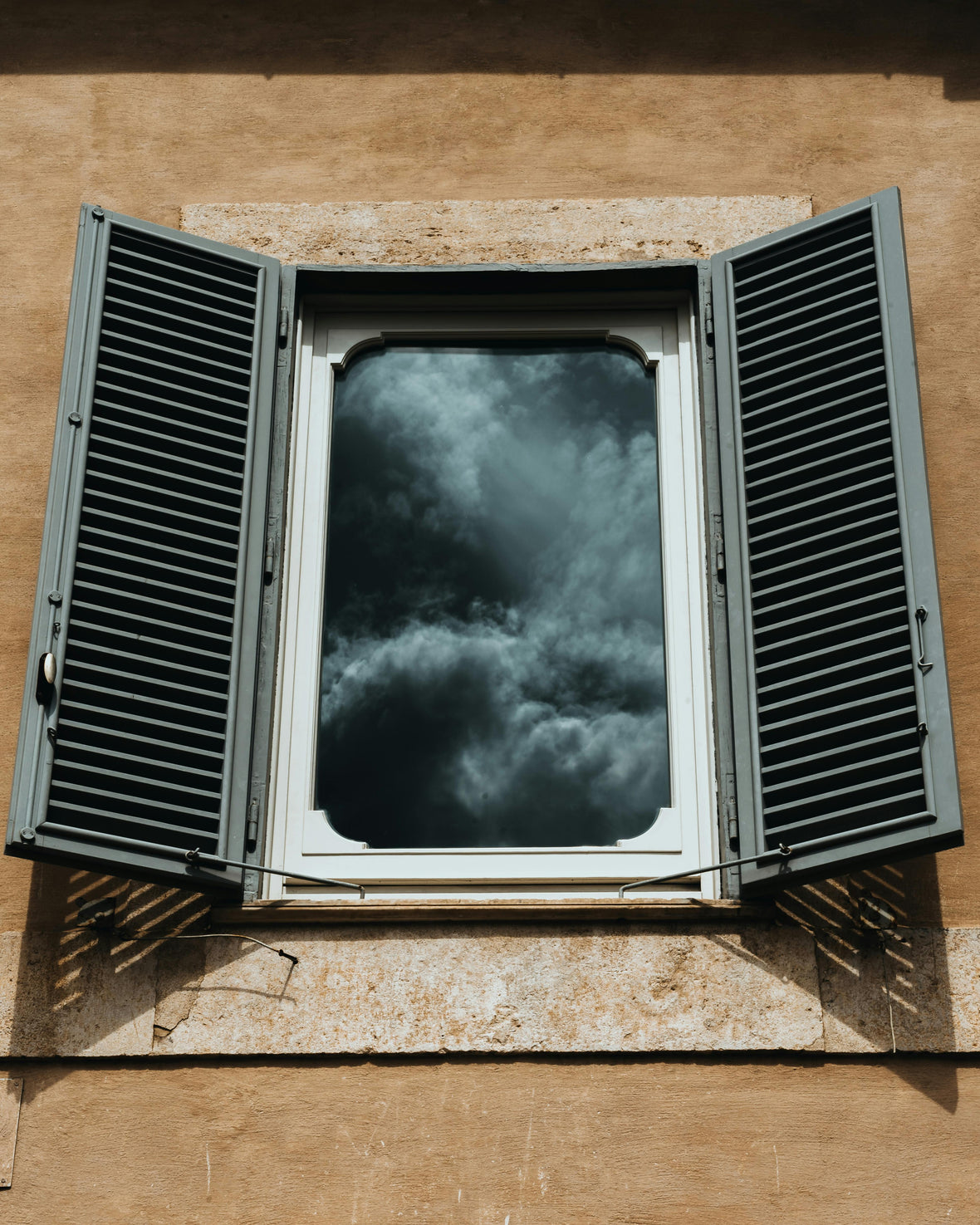 Top Benefits of Installing Sliding Hurricane Shutters